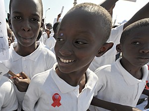 África concentra 90% das crianças com vírus da aids, diz ONU